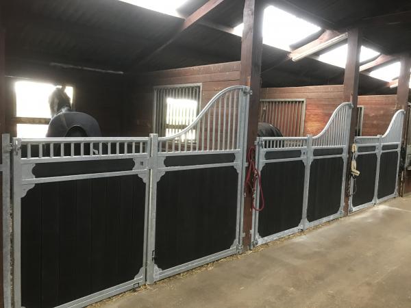 Écurie dressage 77 boxes